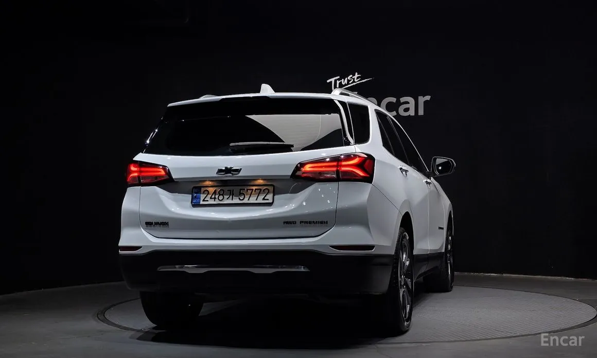 Фото 4 - Chevrolet Equinox