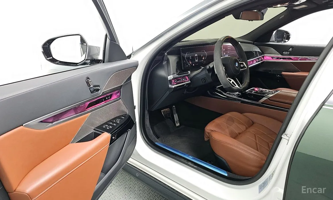 Фото 10 - BMW 7 Series