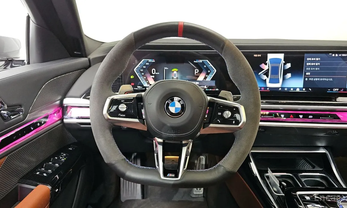 Фото 13 - BMW 7 Series