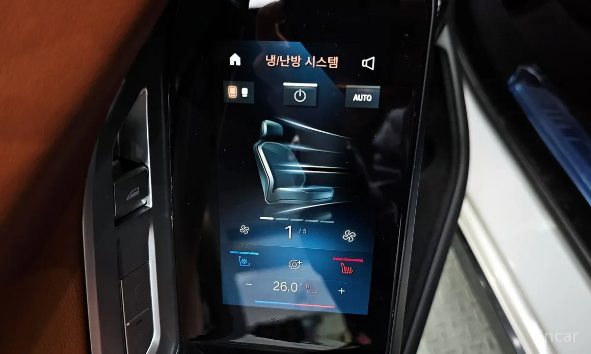 Фото 18 - BMW 7 Series