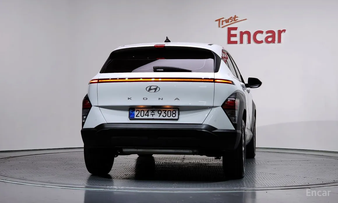 Фото 4 - Hyundai Kona