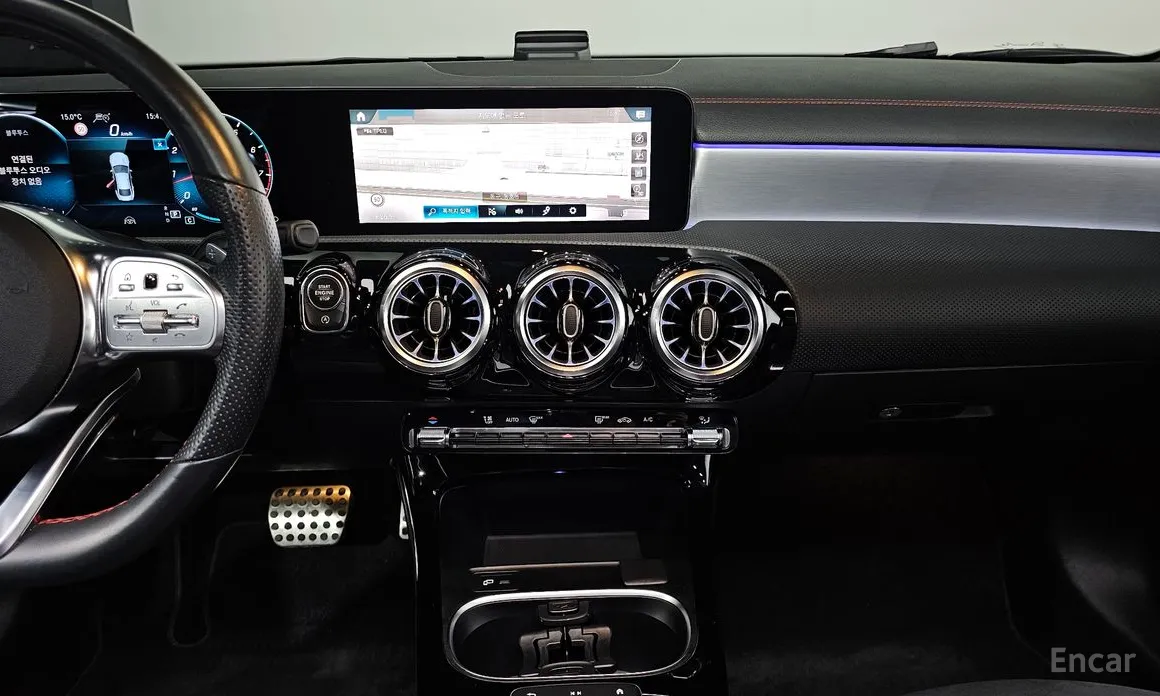 Фото 14 - Mercedes-Benz CLA-Class