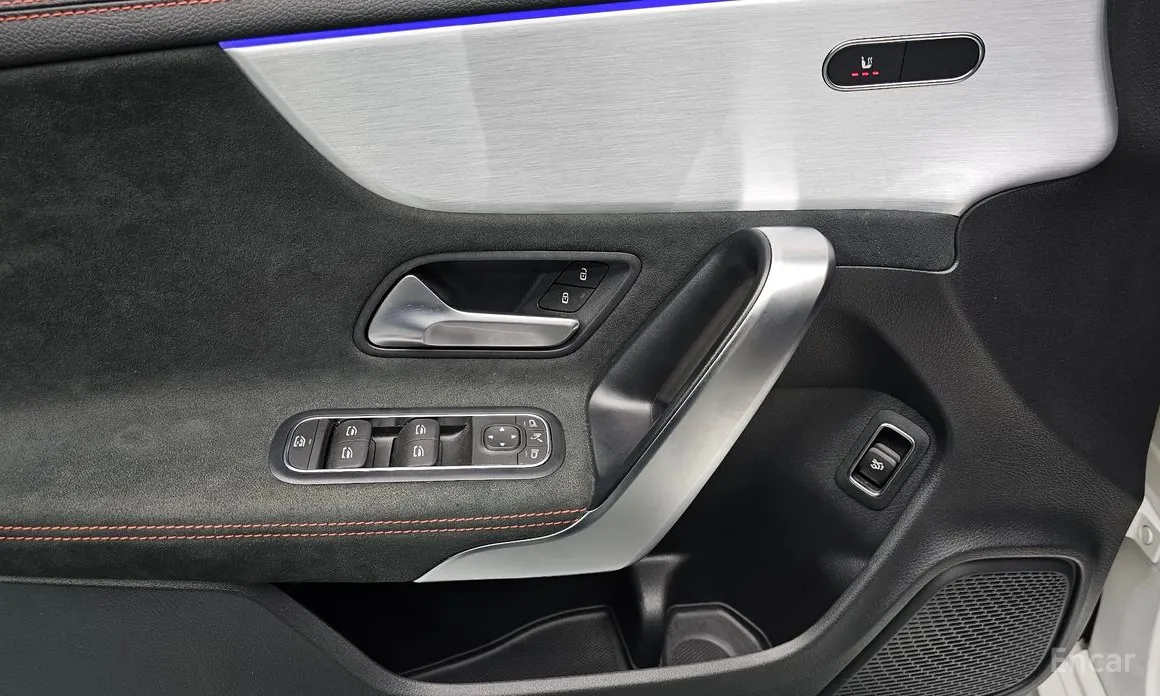 Фото 17 - Mercedes-Benz CLA-Class