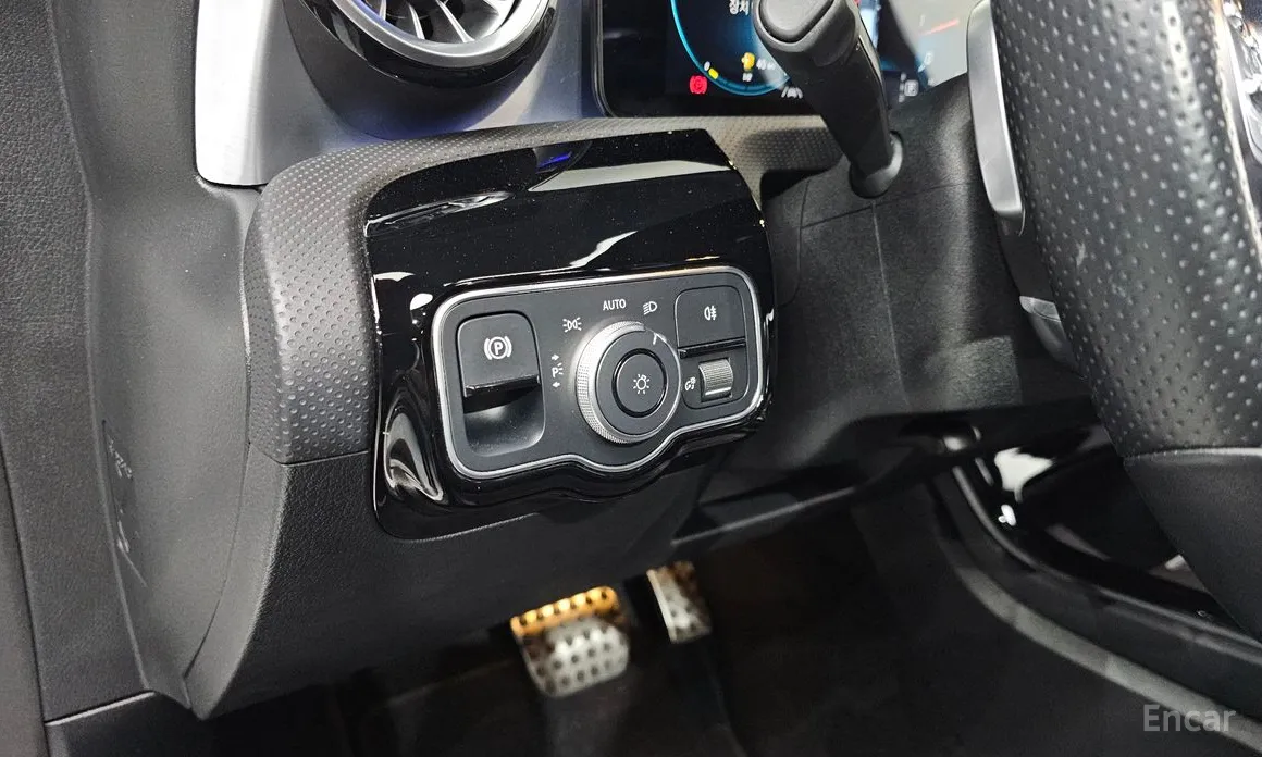 Фото 19 - Mercedes-Benz CLA-Class