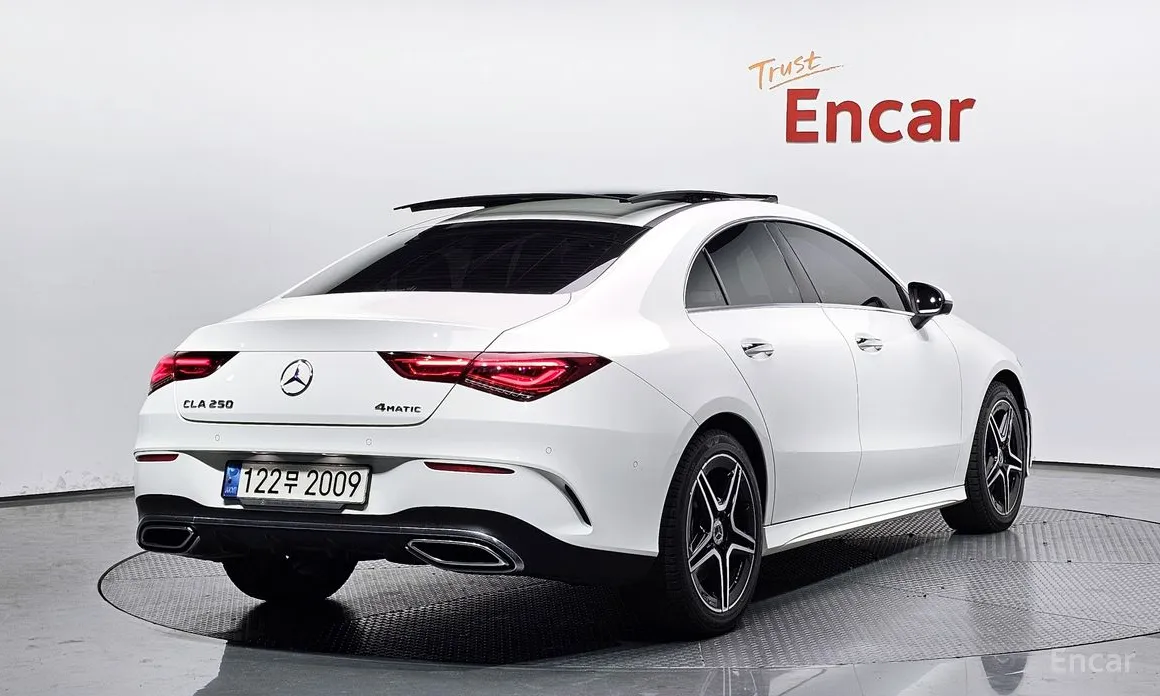 Фото 2 - Mercedes-Benz CLA-Class