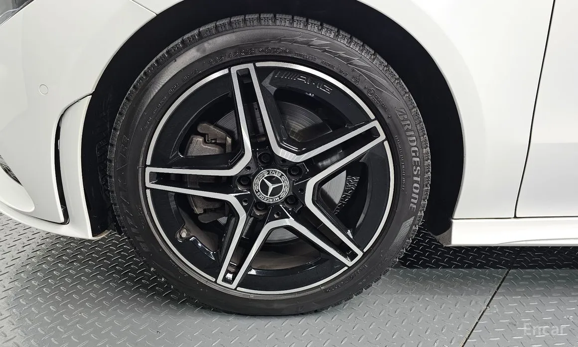 Фото 5 - Mercedes-Benz CLA-Class