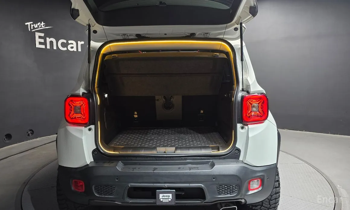 Фото 20 - Jeep Renegade