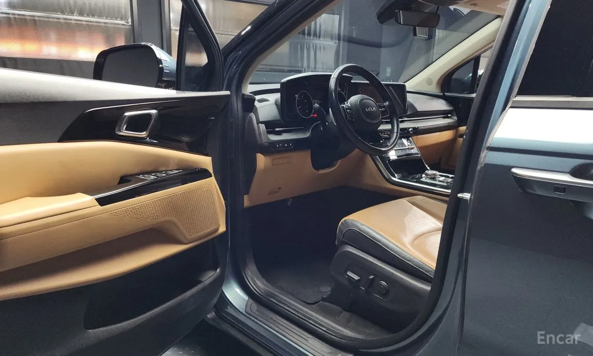 Фото 10 - Kia Carnival