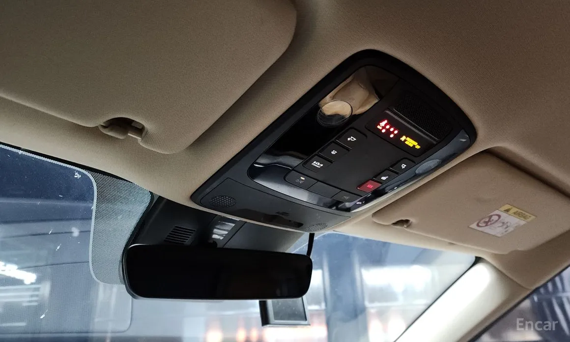 Фото 18 - Kia Carnival