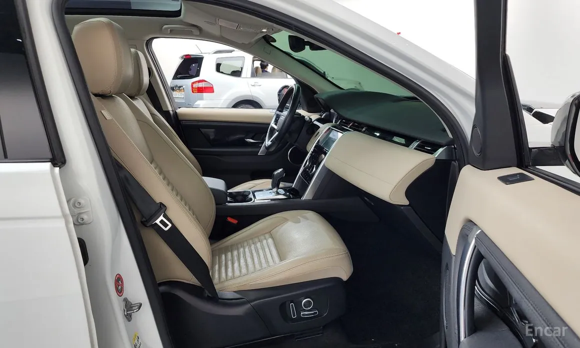 Фото 11 - Land Rover Discovery Sport