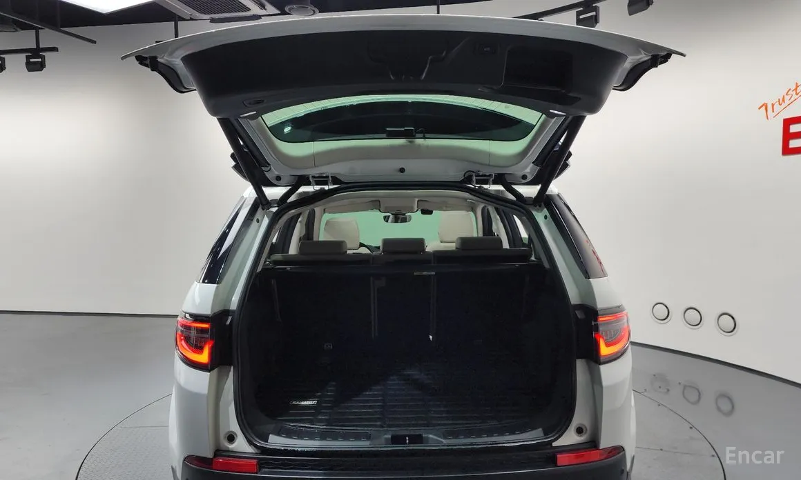 Фото 20 - Land Rover Discovery Sport