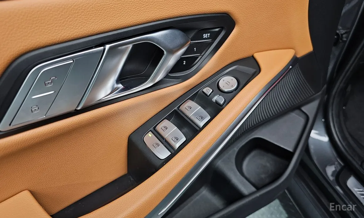 Фото 17 - BMW 3 Series