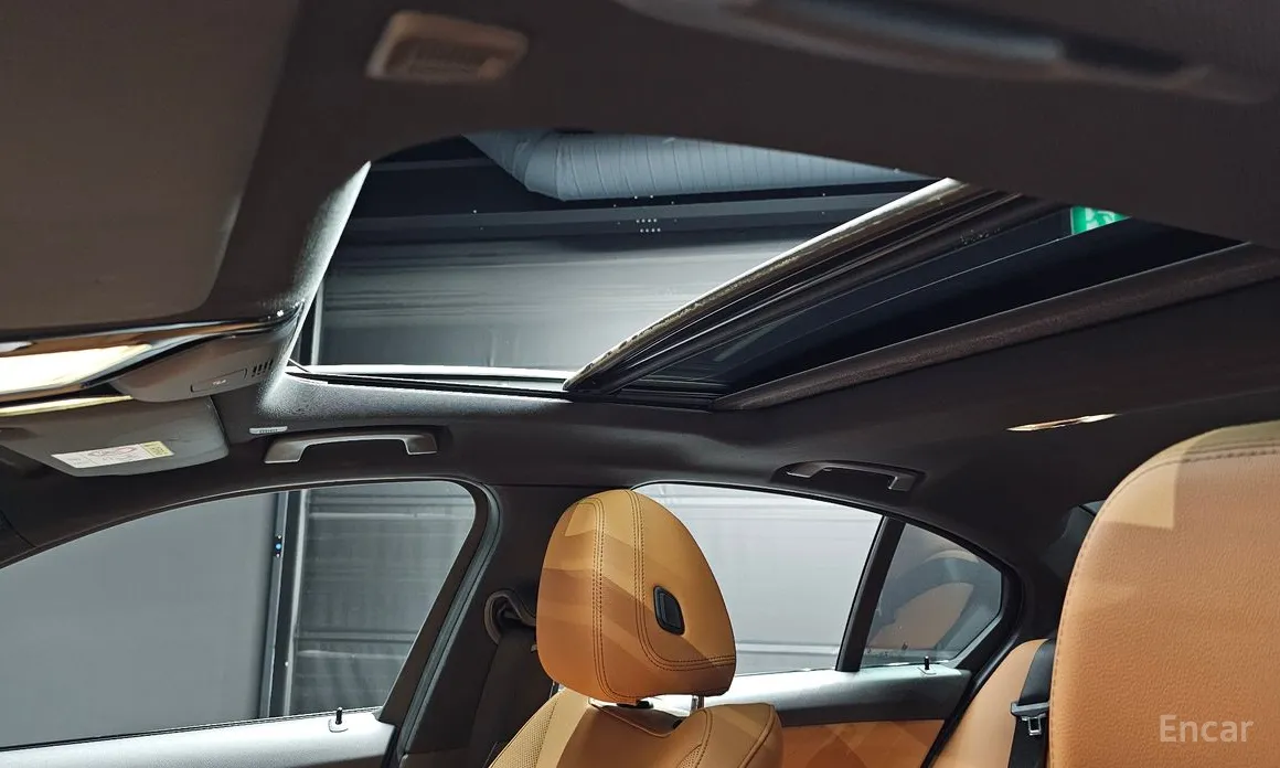 Фото 19 - BMW 3 Series