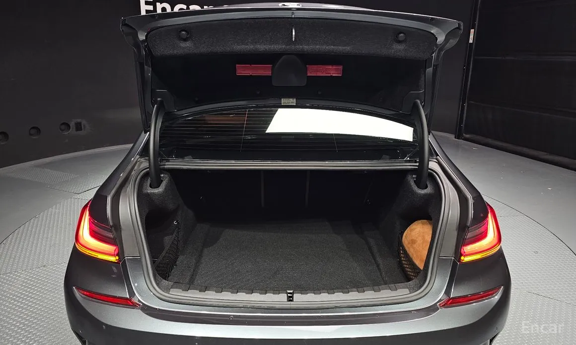 Фото 20 - BMW 3 Series