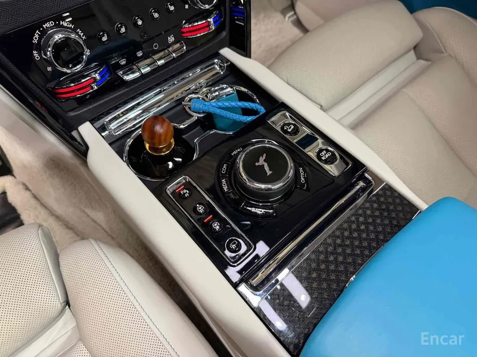 Фото 10 - Rolls-Royce Cullinan