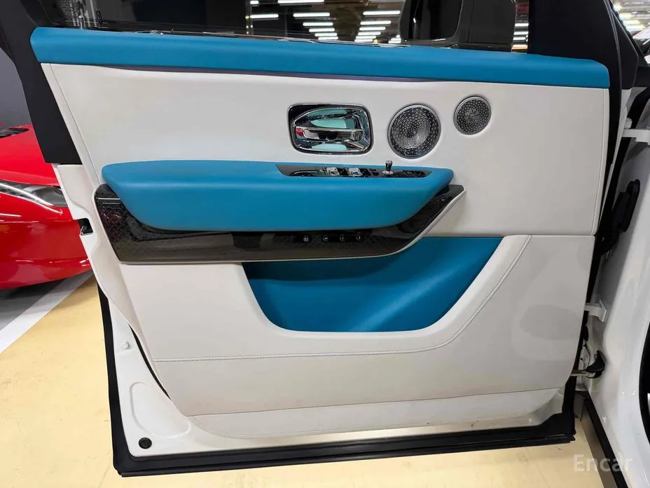 Фото 13 - Rolls-Royce Cullinan