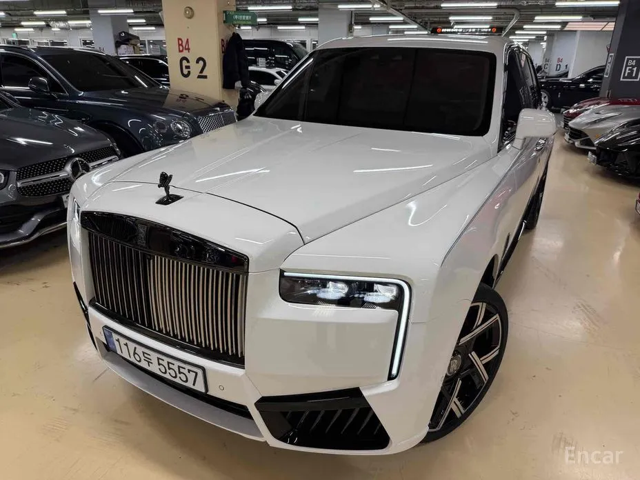 Фото 3 - Rolls-Royce Cullinan