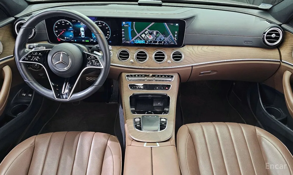 Фото 7 - Mercedes-Benz E-Class