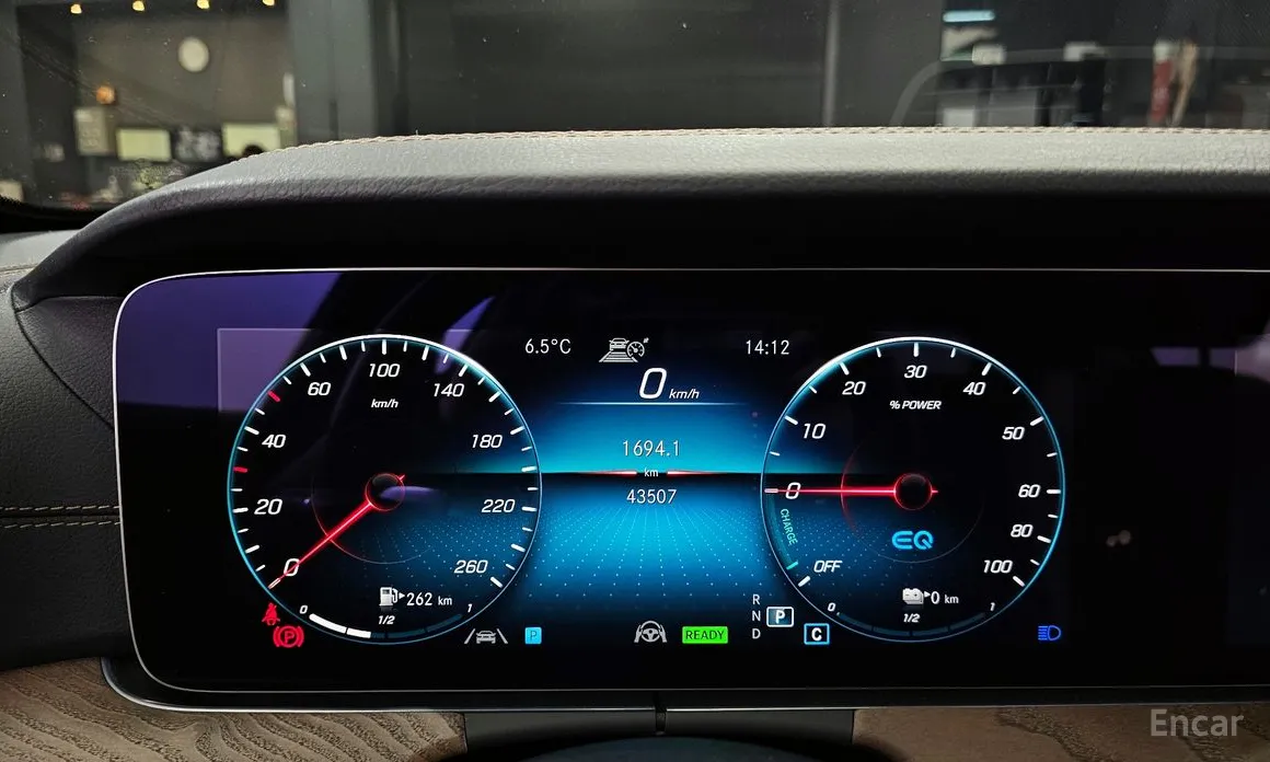 Фото 8 - Mercedes-Benz E-Class