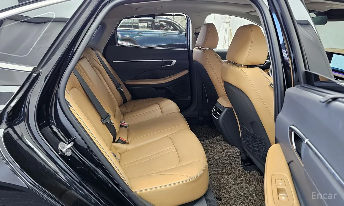 Фото 12 - Hyundai Sonata