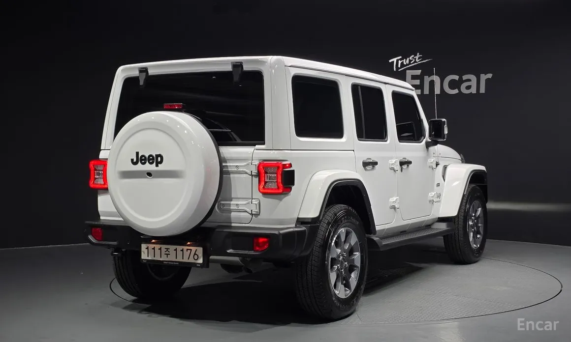 Фото 2 - Jeep Wrangler