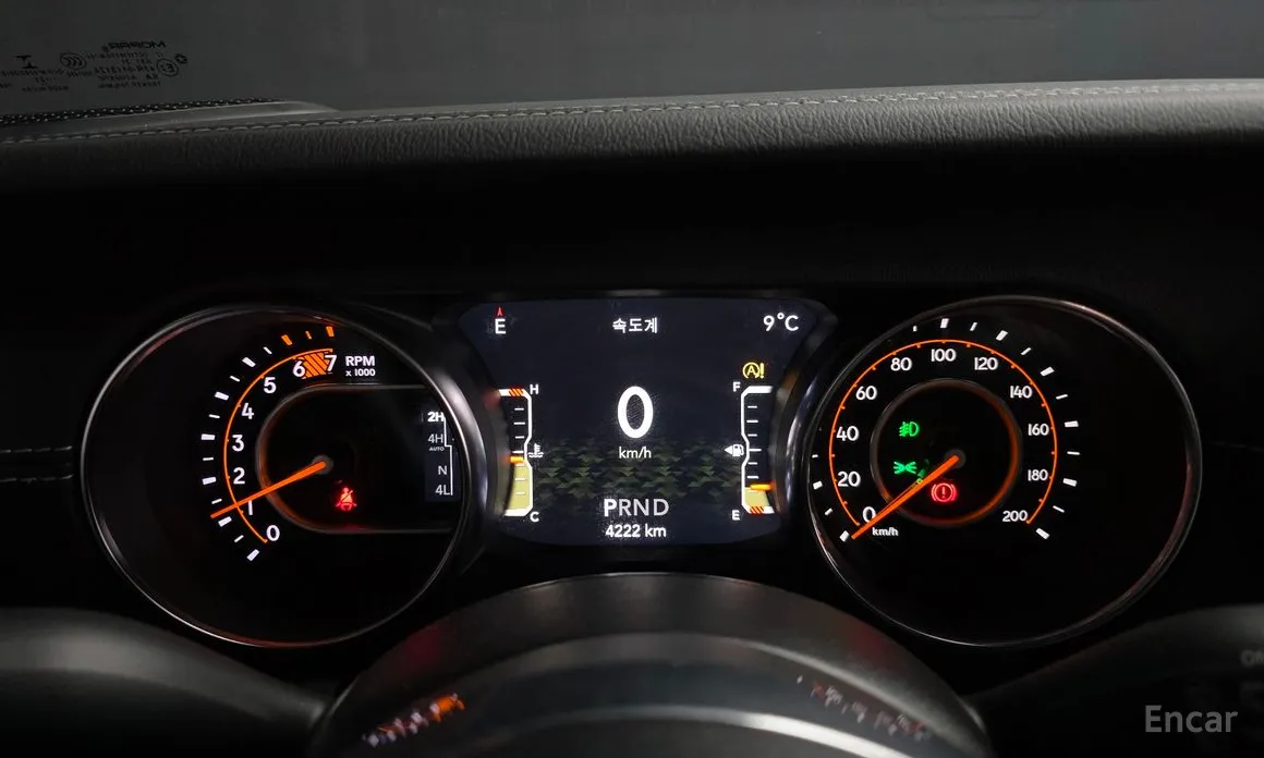 Фото 8 - Jeep Wrangler