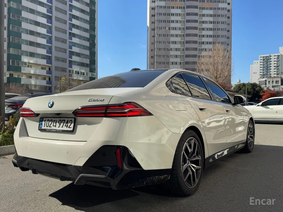 Фото 3 - BMW 5 Series