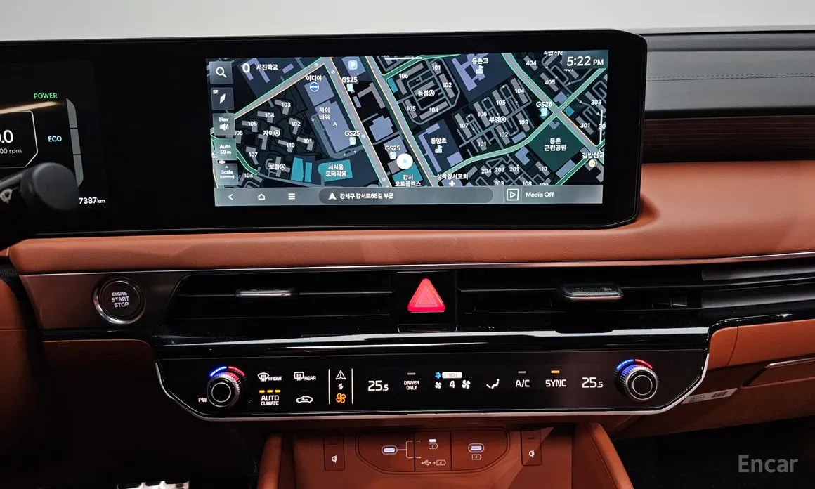 Фото 14 - Kia K8