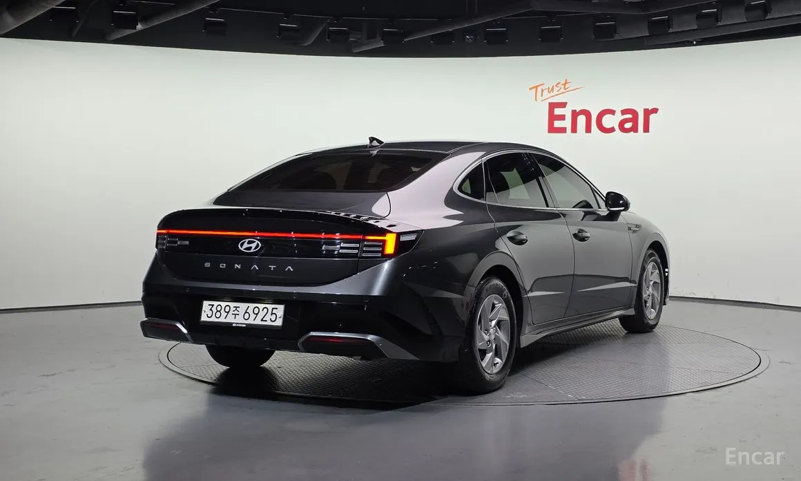 Фото 2 - Hyundai Sonata