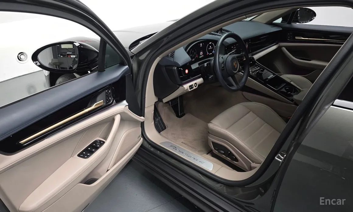 Фото 12 - Porsche Panamera