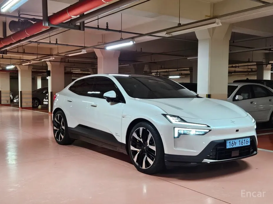 Фото 2 - Polestar 4