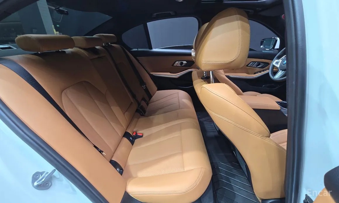 Фото 12 - BMW 3 Series