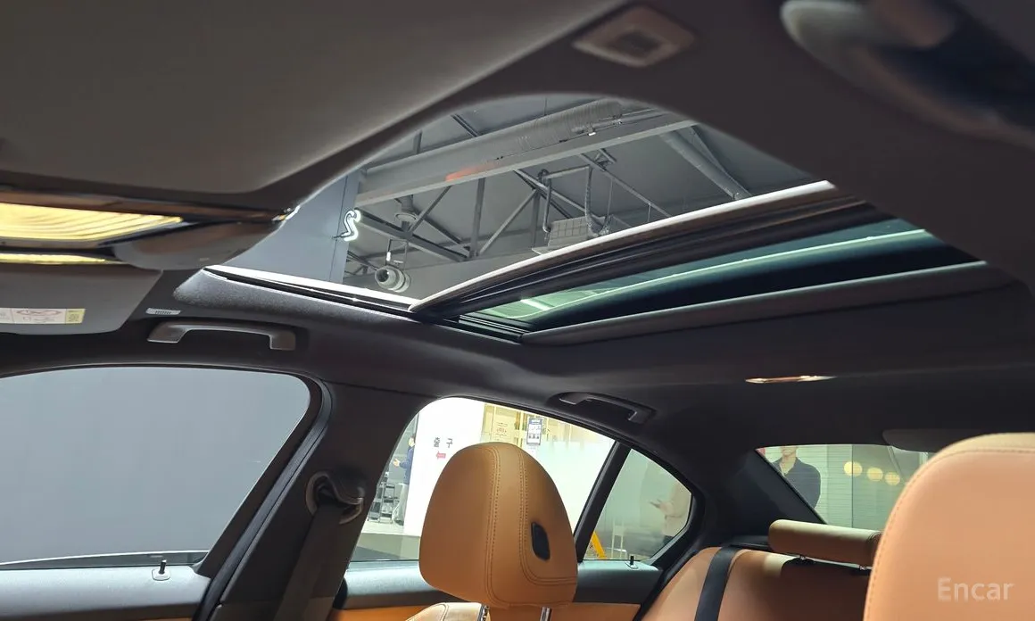 Фото 18 - BMW 3 Series