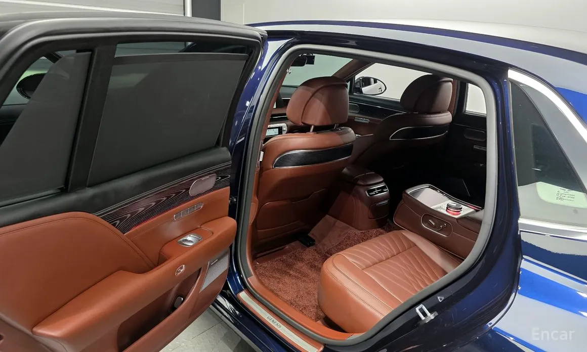 Фото 11 - Genesis G90