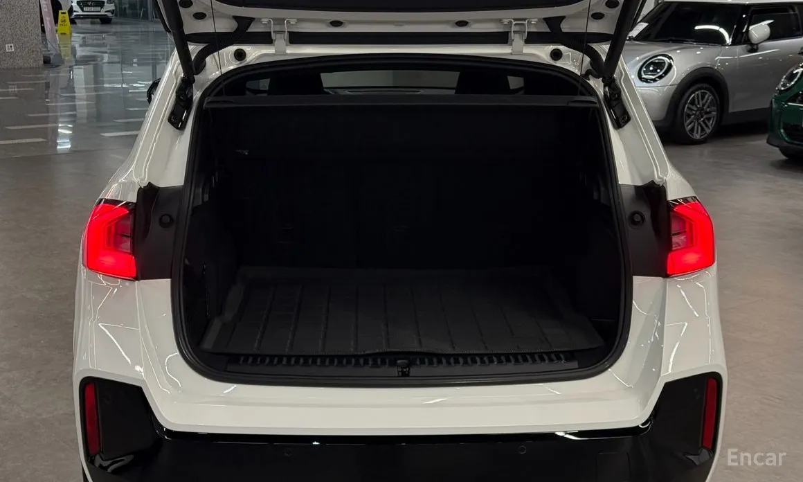 Фото 11 - BMW X1