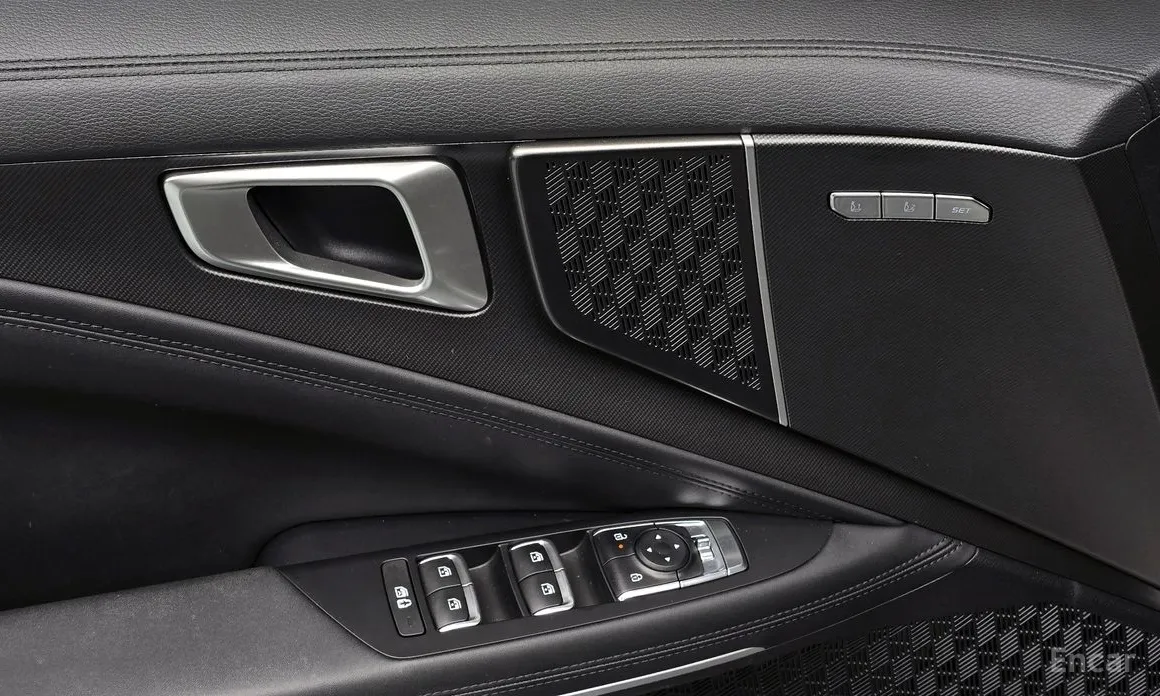 Фото 18 - Kia K8