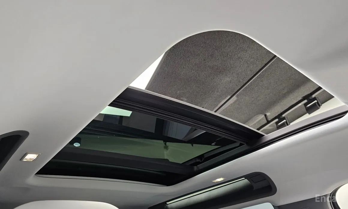 Фото 19 - Land Rover Defender