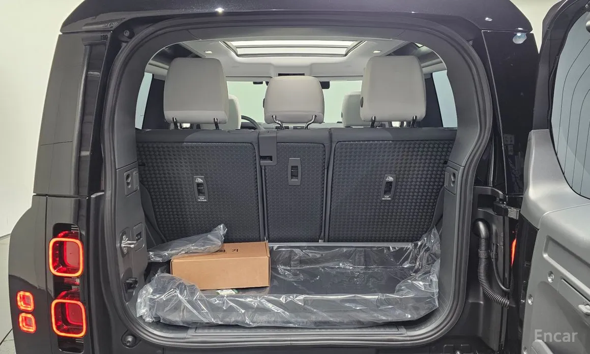 Фото 20 - Land Rover Defender