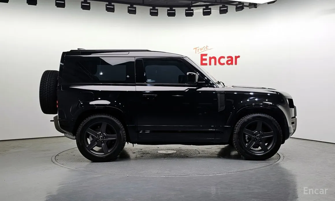 Фото 6 - Land Rover Defender