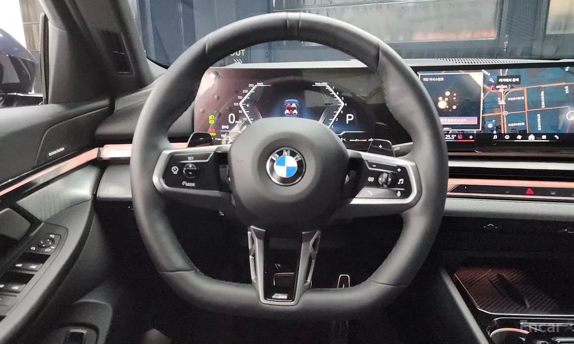 Фото 13 - BMW 5 Series