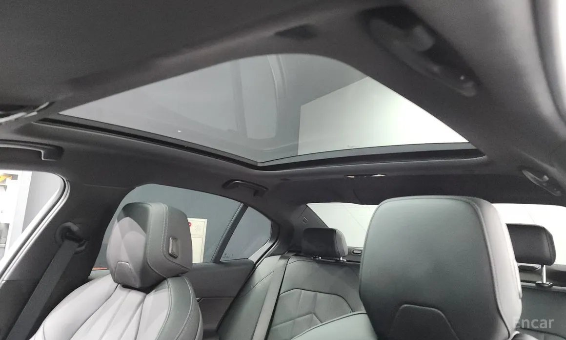 Фото 17 - BMW 5 Series