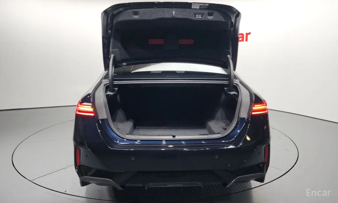 Фото 20 - BMW 5 Series