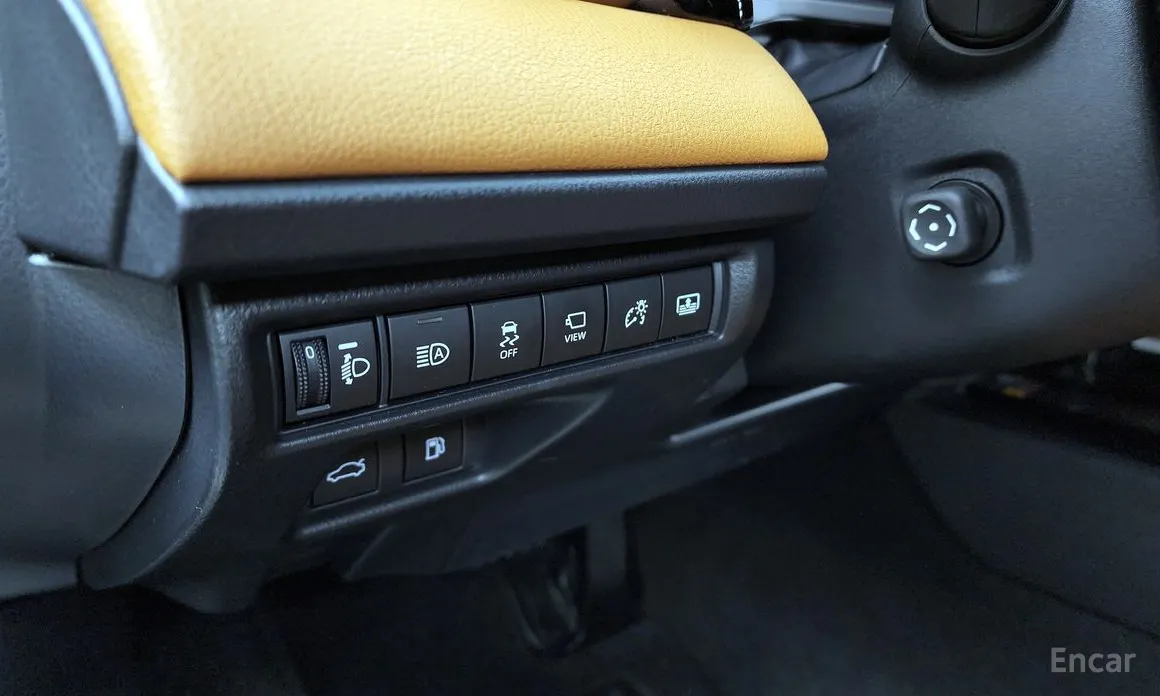 Фото 16 - Toyota Camry