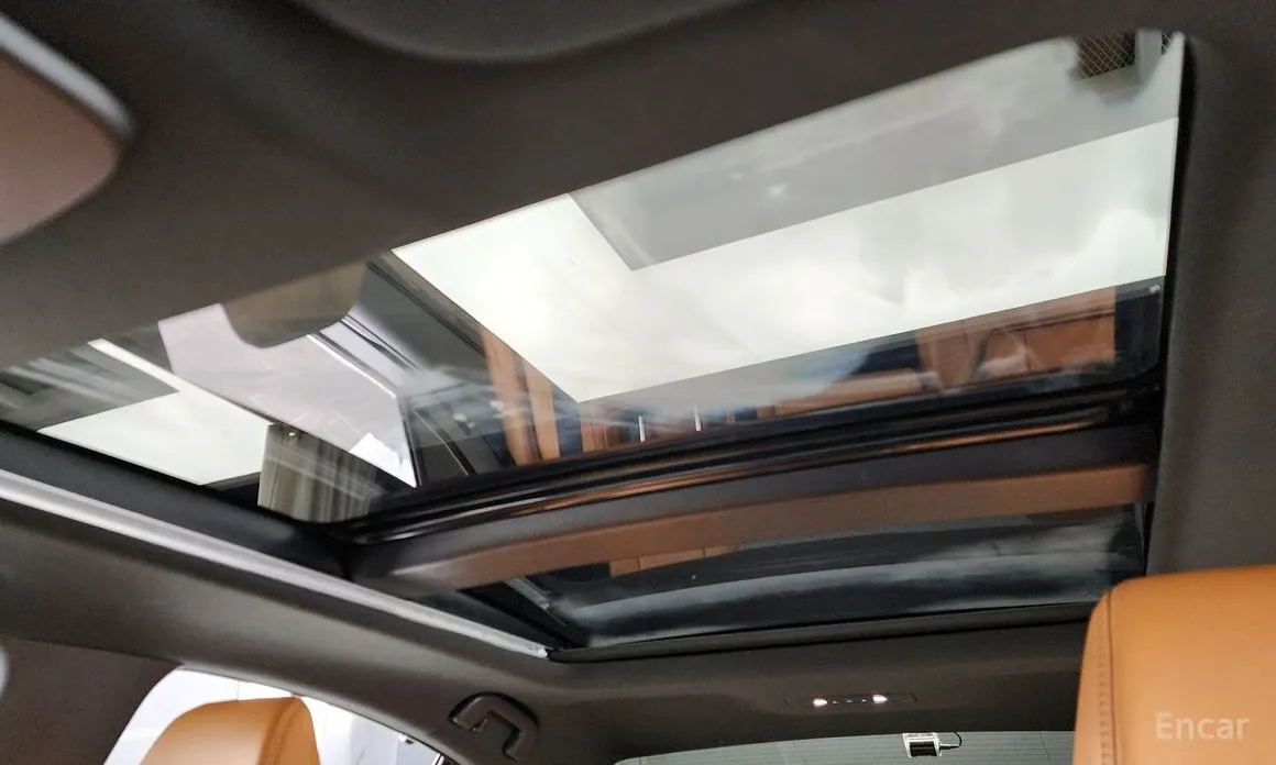 Фото 18 - Toyota Camry