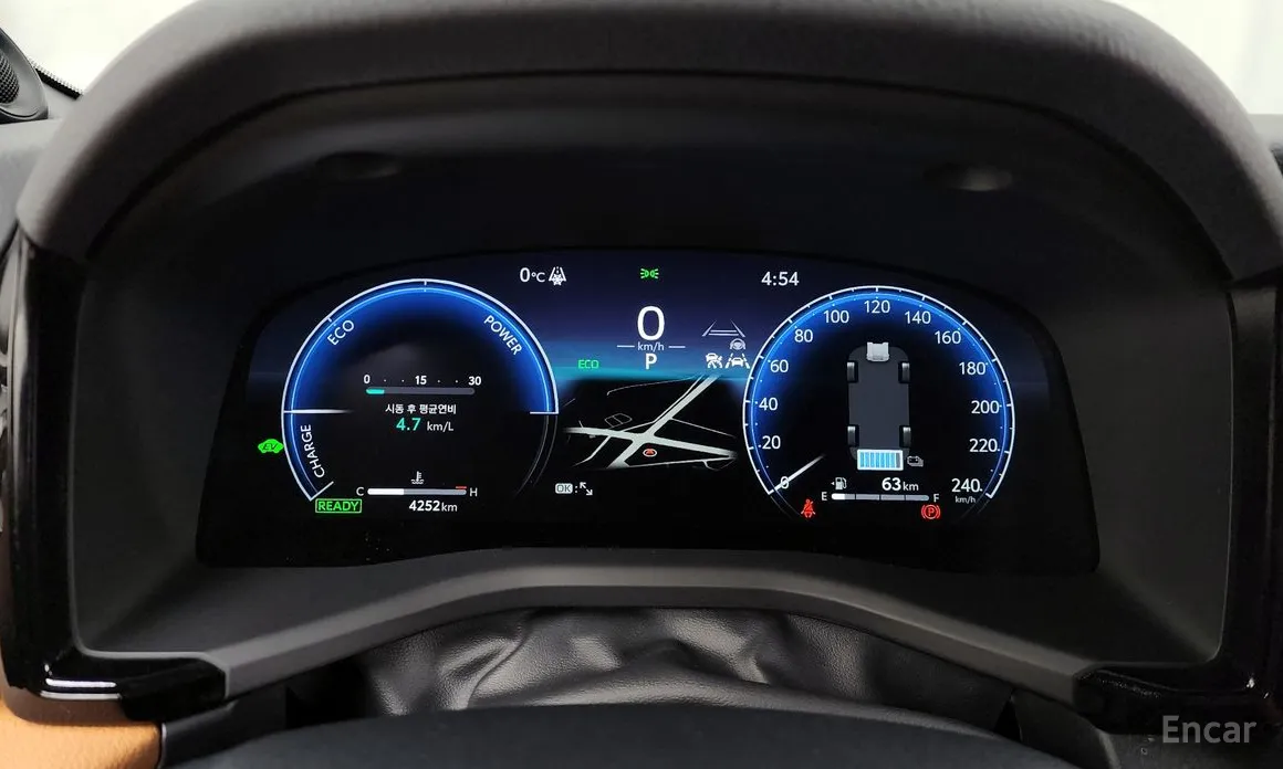 Фото 8 - Toyota Camry