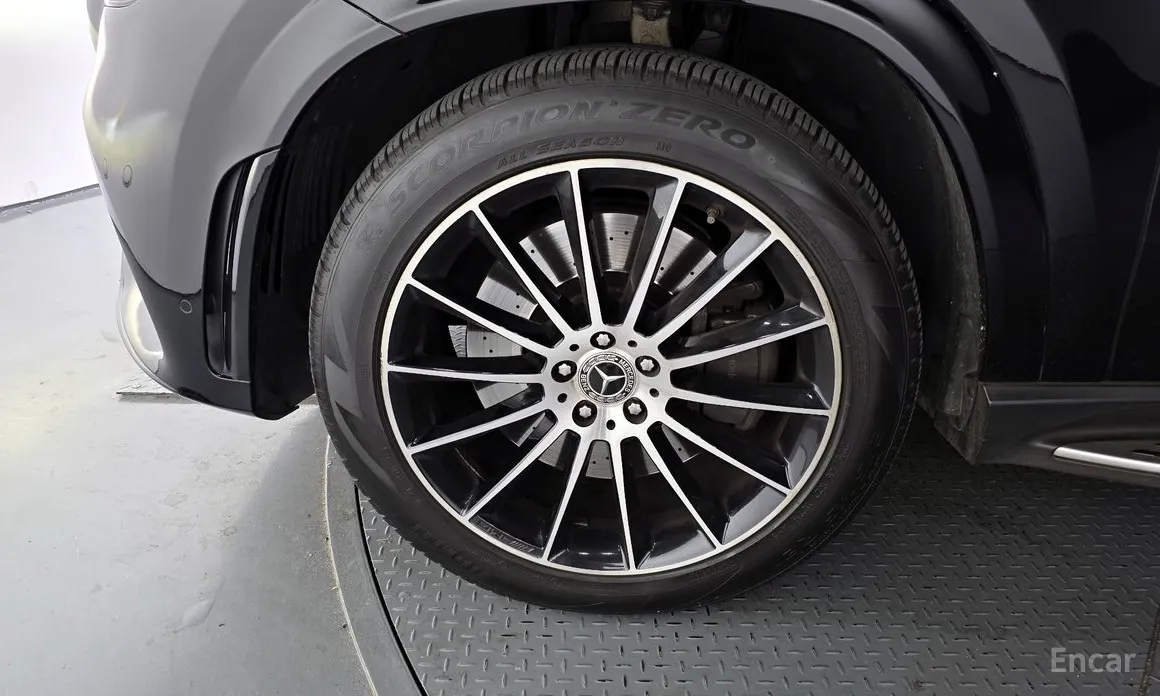 Фото 5 - Mercedes-Benz GLE-Class