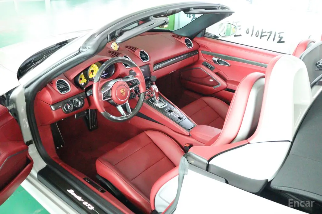 Фото 8 - Porsche 718