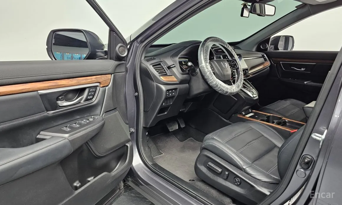 Фото 10 - Honda CR-V