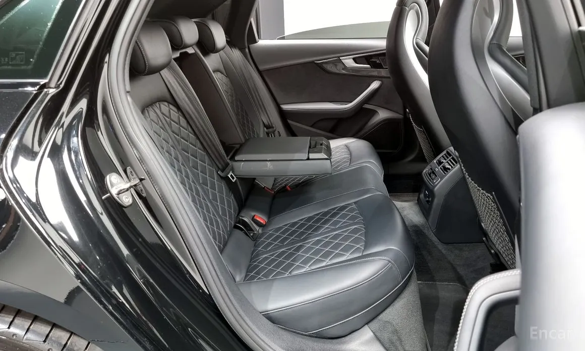 Фото 12 - Audi S4