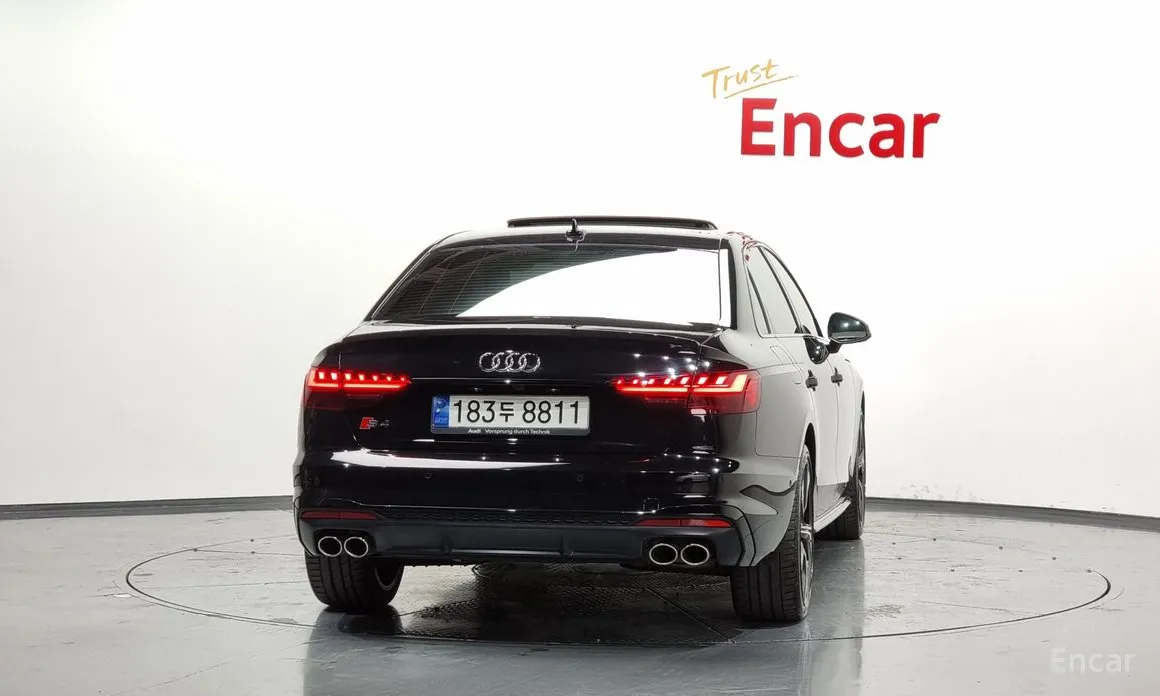 Фото 4 - Audi S4